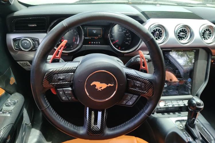 Used Ford Mustang 2015 2.3T Automatic U.S.-Spec Version Steering Wheel