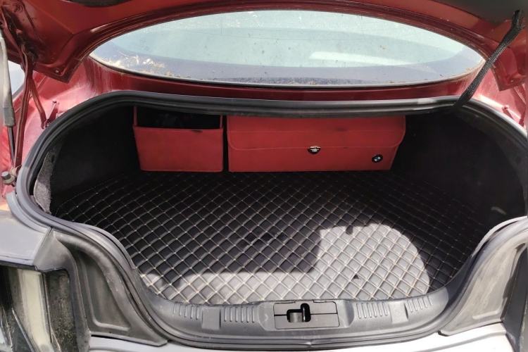 Used Ford Mustang 2015 2.3T Automatic U.S.-Spec Version Trunk