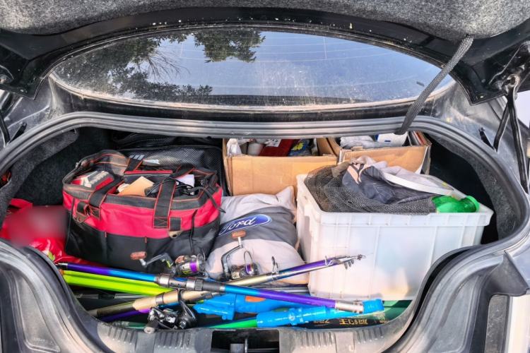 Used Ford Mustang  Trunk