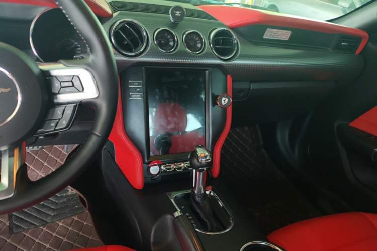 Used Ford Mustang 2015 2.3T Automatic U.S.-Spec Version Audio And AC Panel