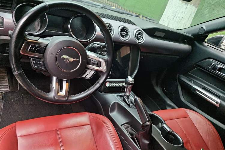Used Ford Mustang 2015 2.3T Performance Edition Center Console