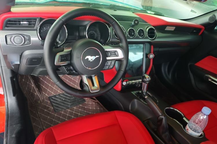 Used Ford Mustang 2015 2.3T Automatic U.S.-Spec Version Center Console