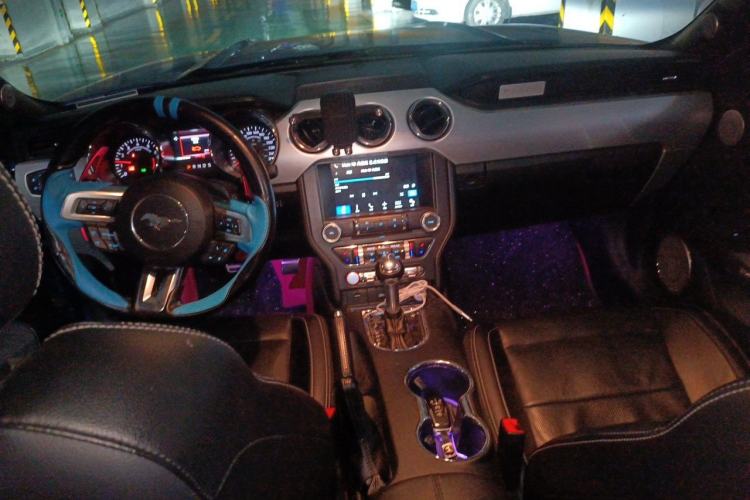 Used Ford Mustang 2015 2.3T Performance Edition Center Console