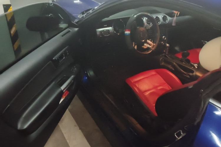 Used Ford Mustang  Driver Seat