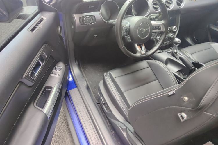 Used Ford Mustang  Driver Seat