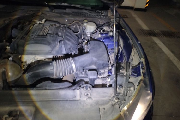 Used Ford Mustang  Engine Bay Left