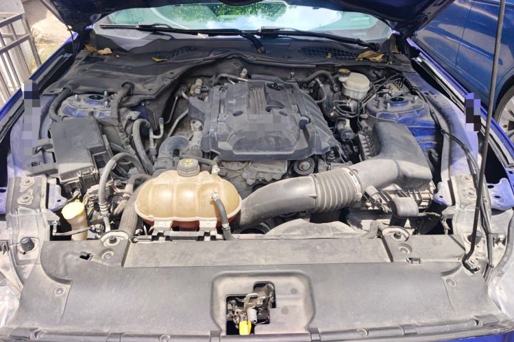 Used Ford Mustang  Engine Bay