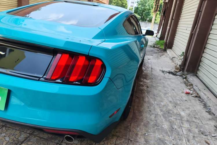 Used Ford Mustang 2015 2.3T Automatic U.S.-Spec Version Exterior 3