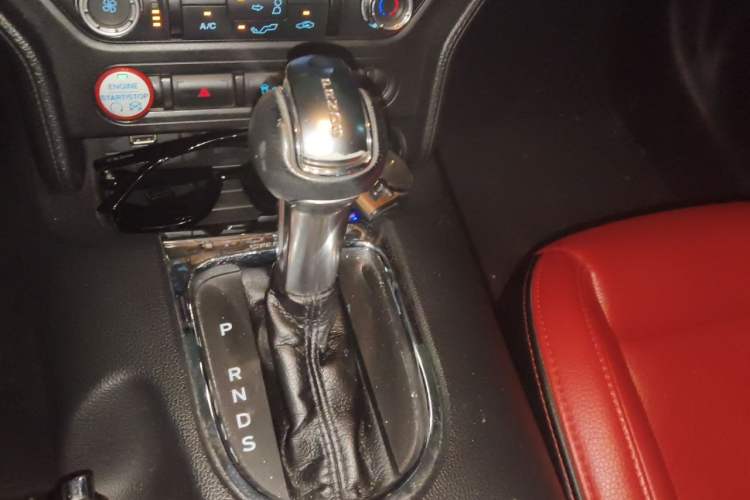 Used Ford Mustang  Gear Lever