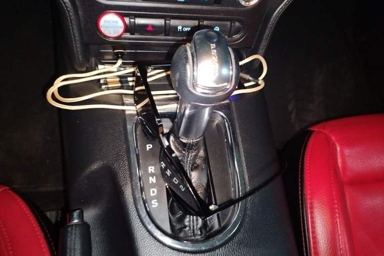 Used Ford Mustang  Gear Lever