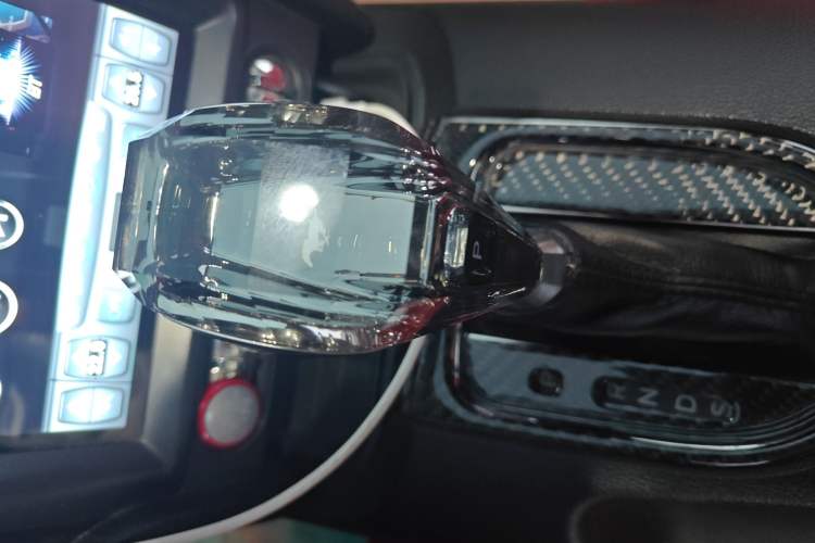 Used Ford Mustang 2015 2.3T Performance Edition Gear Lever