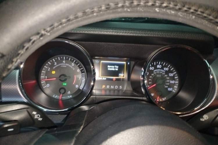 Used Ford Mustang  Instrument Cluster