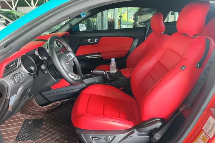 Used Ford Mustang 2015 2.3T Automatic U.S.-Spec Version Left Front Seat