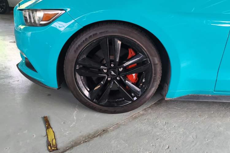 Used Ford Mustang 2015 2.3T Automatic U.S.-Spec Version Left Front Wheel Hub