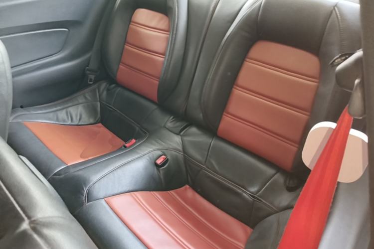 Used Ford Mustang 2015 2.3T Automatic U.S.-Spec Version Left Rear Seat