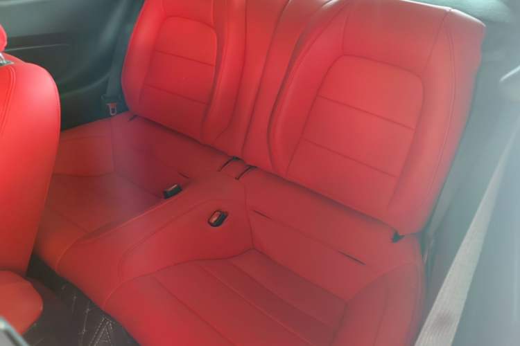 Used Ford Mustang 2015 2.3T Automatic U.S.-Spec Version Left Rear Seat