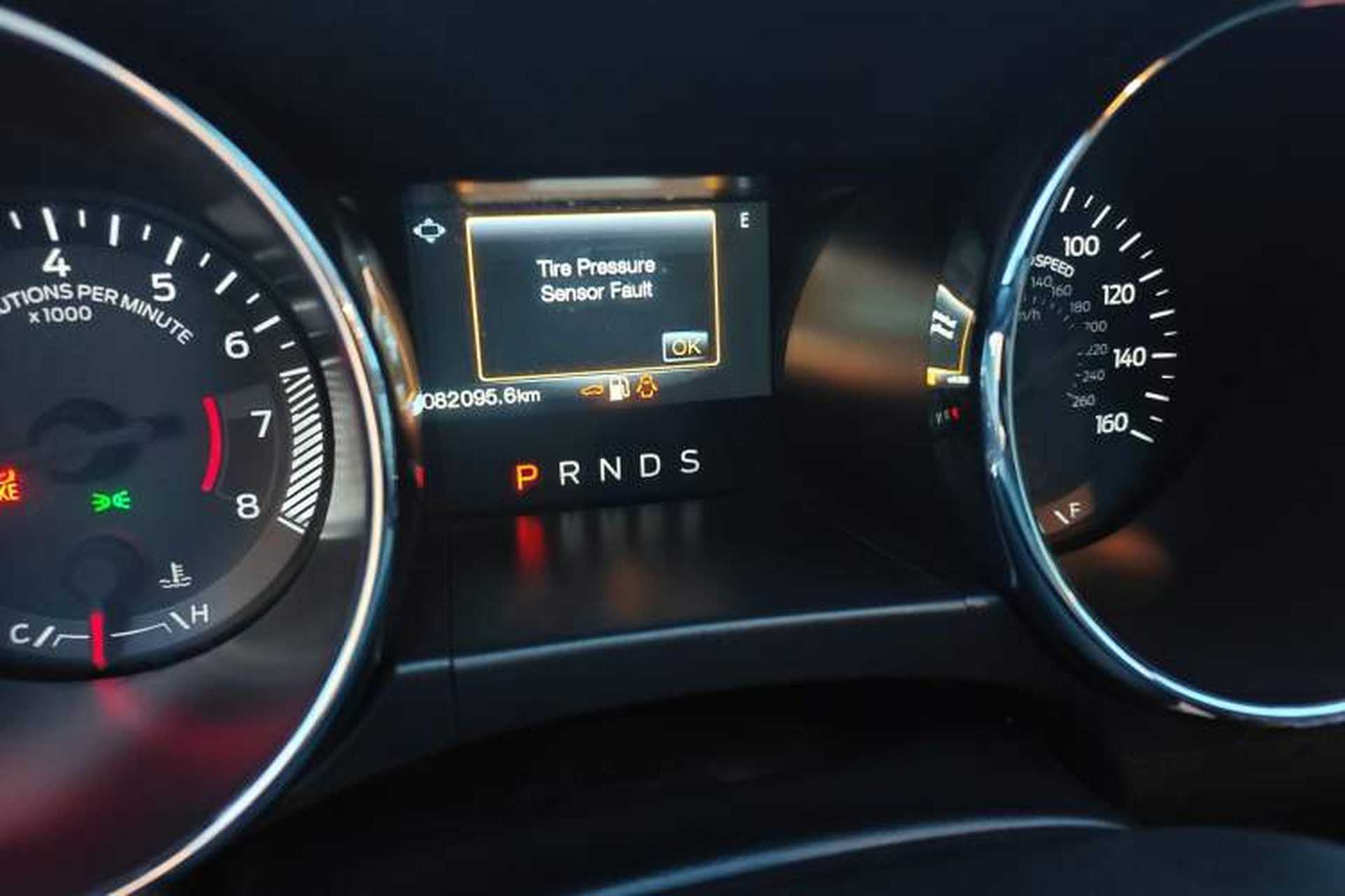 Used Ford Mustang 2015 2.3T Automatic U.S.-Spec Version Odometer Close Up