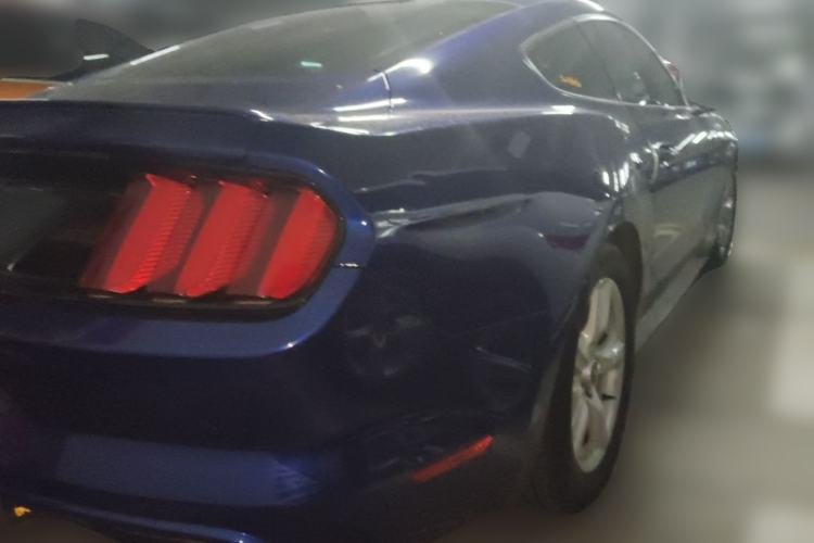 Used Ford Mustang  Rear Right 45 Deg