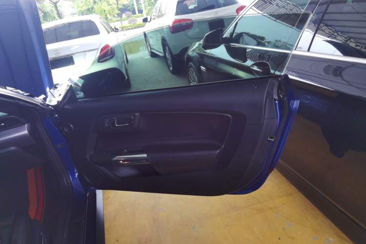 Used Ford Mustang 2015 2.3T Performance Edition Right Front Door Interior