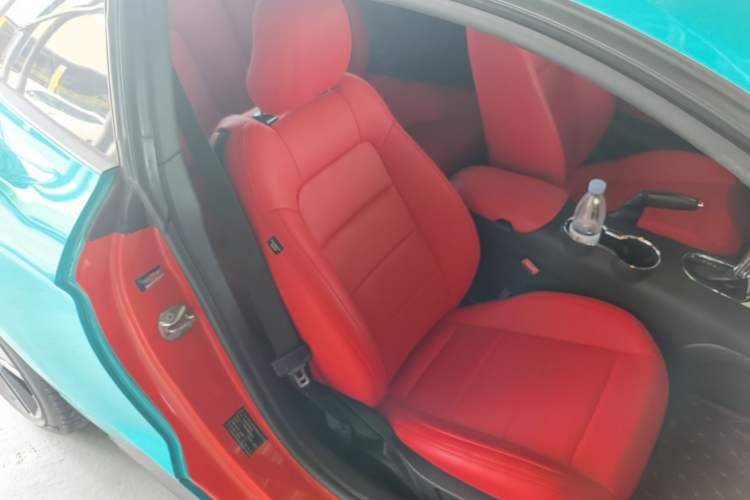 Used Ford Mustang 2015 2.3T Automatic U.S.-Spec Version Right Front Seat
