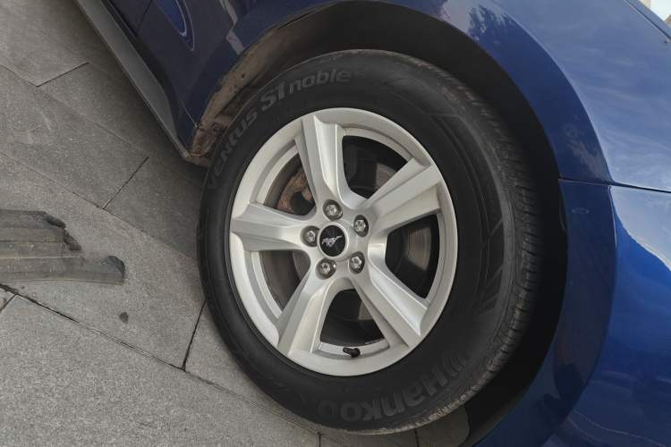 Used Ford Mustang 2015 2.3T Performance Edition Right Front Wheel Hub