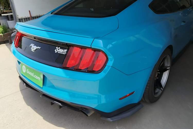 Used Ford Mustang 2015 2.3T Automatic U.S.-Spec Version Right Rear Taillight