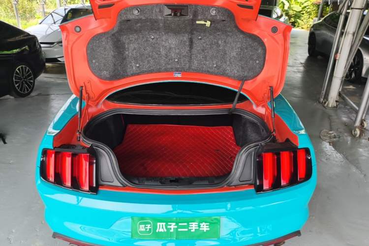 Used Ford Mustang 2015 2.3T Automatic U.S.-Spec Version Trunk