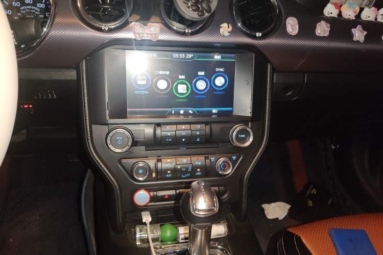 Used Ford Mustang 2015 2.3T Performance Edition Audio And AC Panel