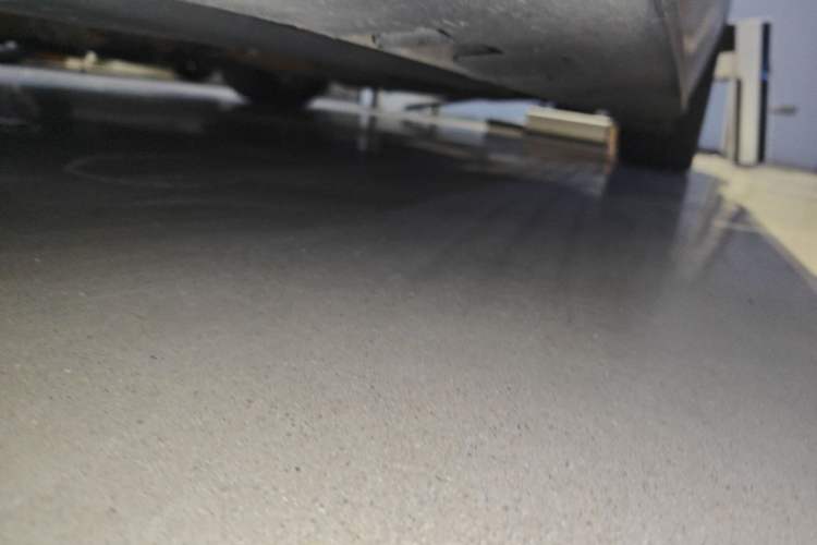 Used Ford Mustang  Chassis Front Left