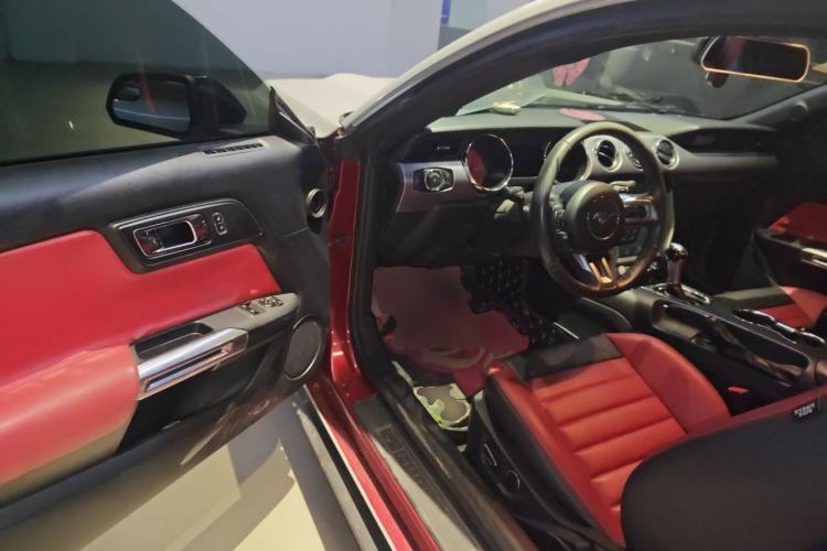 Used Ford Mustang  Driver Seat
