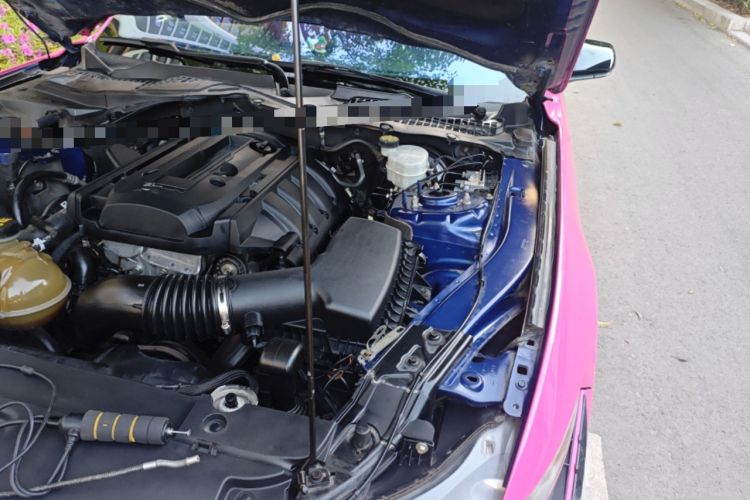 Used Ford Mustang  Engine Bay Left