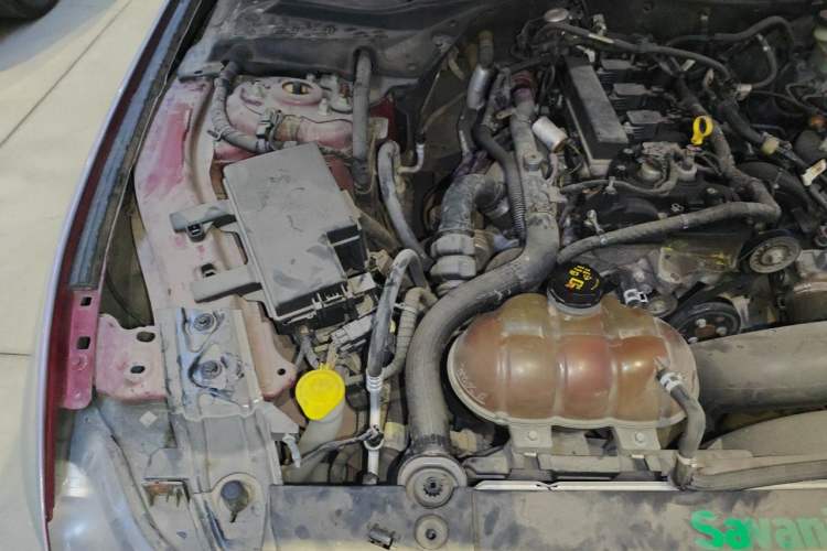 Used Ford Mustang  Engine Bay Right