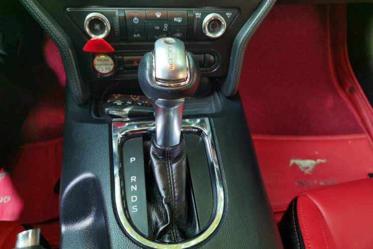 Used Ford Mustang  Gear Lever