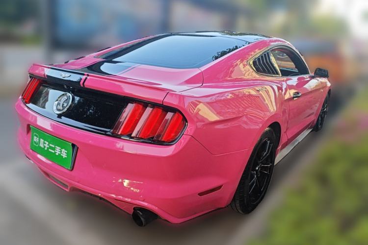 Used Ford Mustang  Rear Right 45 Deg