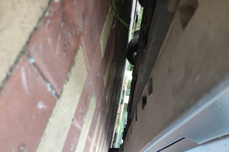 Used Ford Mustang  Chassis Front Left