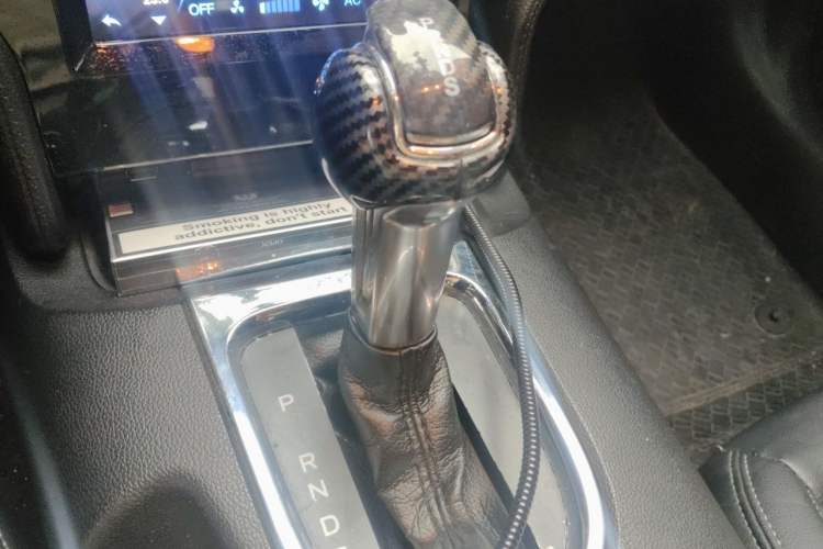 Used Ford Mustang  Gear Lever