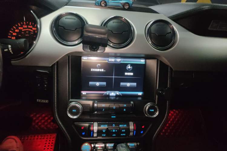 Used Ford Mustang 2015 2.3T Performance Edition Audio And AC Panel