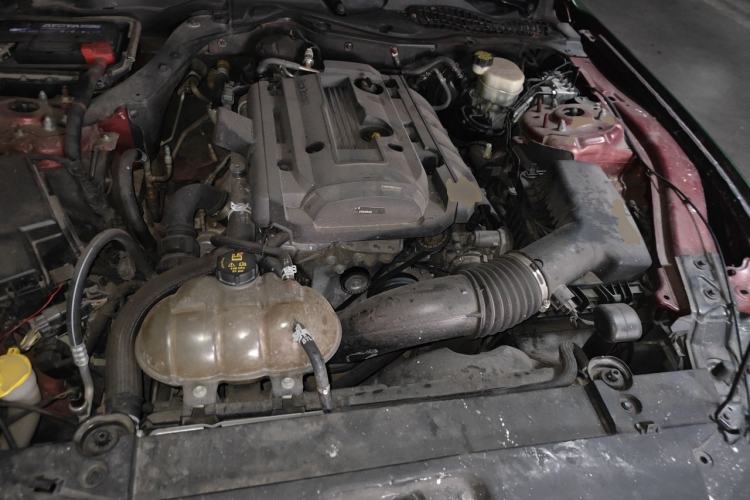 Used Ford Mustang 2015 2.3T Automatic U.S.-Spec Version Engine Bay