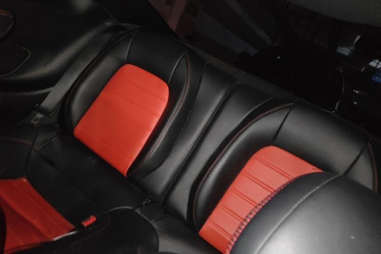 Used Ford Mustang 2015 2.3T Automatic U.S.-Spec Version Left Rear Seat