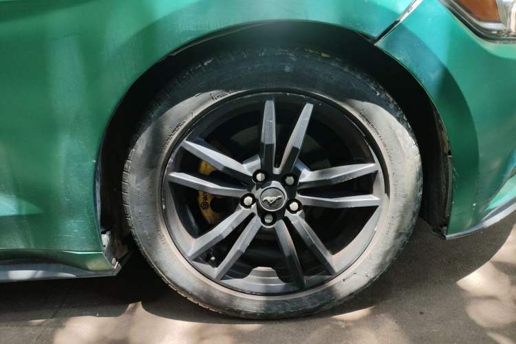 Used Ford Mustang 2015 2.3T Performance Edition Right Front Wheel Hub