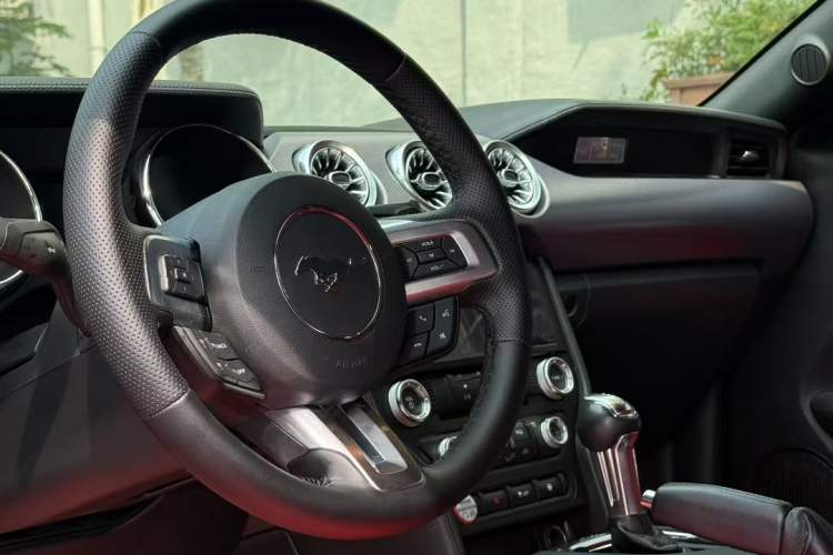 Used Ford Mustang 2015 2.3T Performance Edition Exterior 3