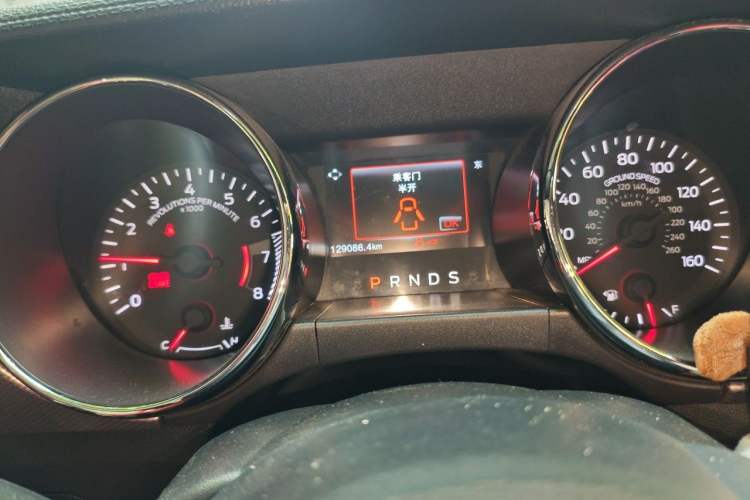 Used Ford Mustang 2015 2.3T Performance Edition Odometer Close Up