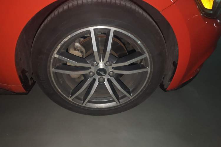 Used Ford Mustang 2015 2.3T Performance Edition Right Front Wheel Hub