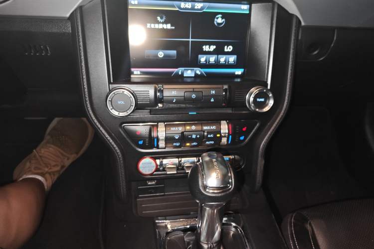 Used Ford Mustang 2015 2.3T Performance Edition Audio And AC Panel