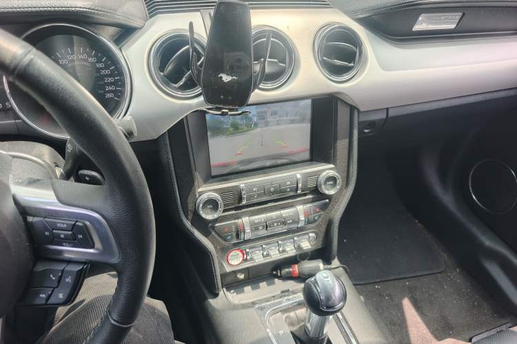 Used Ford Mustang 2015 2.3T Performance Edition Audio And AC Panel