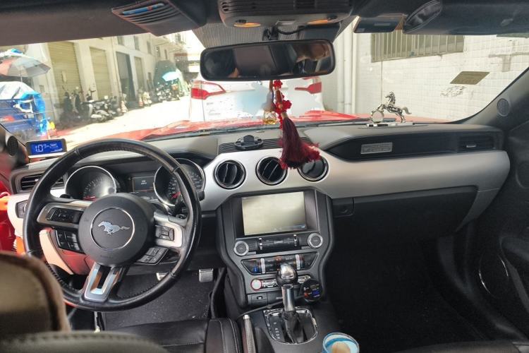 Used Ford Mustang 2015 2.3T Sport Edition Center Console