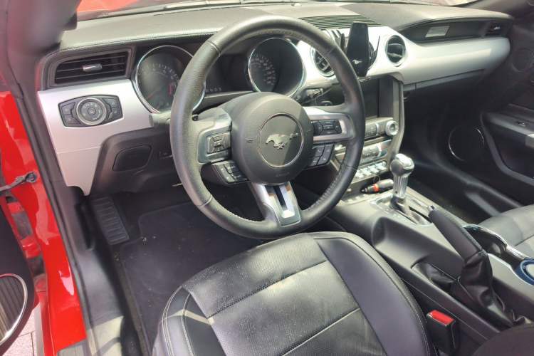 Used Ford Mustang 2015 2.3T Performance Edition Center Console