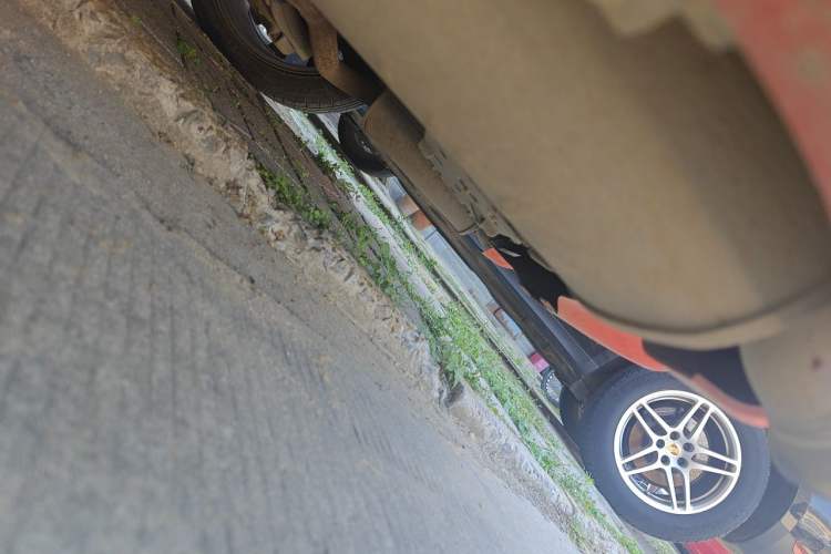 Used Ford Mustang  Chassis Rear Left