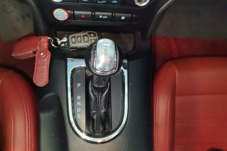 Used Ford Mustang 2015 2.3T Automatic U.S.-Spec Version Gear Lever