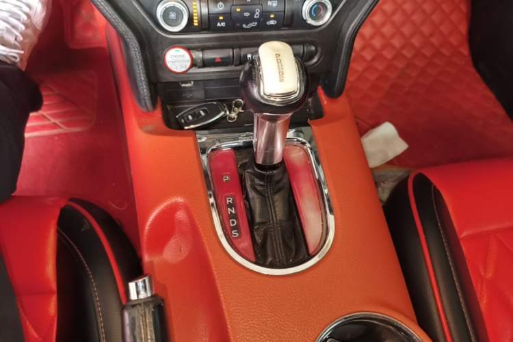 Used Ford Mustang 2015 2.3T Performance Edition Gear Lever